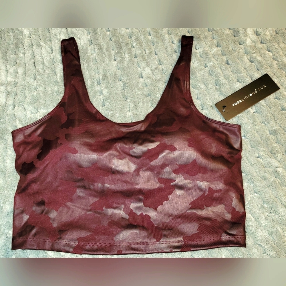 Yogalicious Lux Shiny Wine Tasting Camo Tank Sports Bra size XL